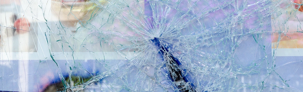 Window Broken Glass Repair in Coral Terrace, FL